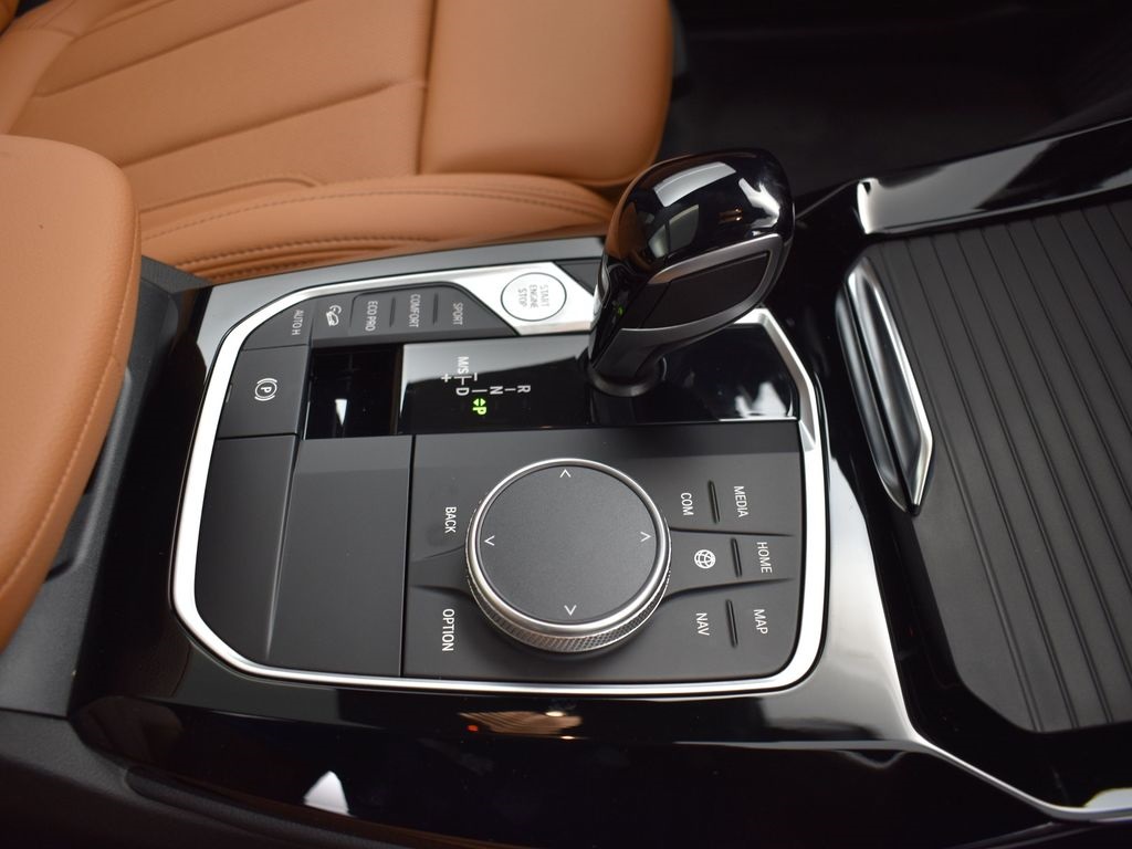 2024 Mineral White Metallic BMW X3 xDrive30i AWD SUV