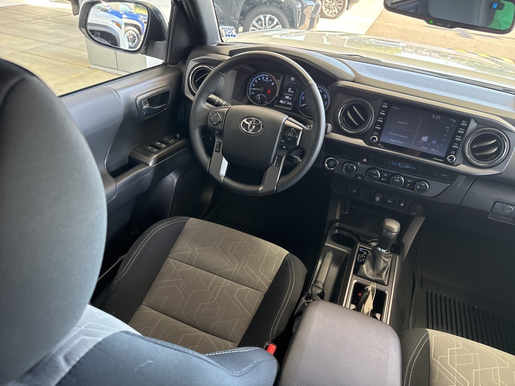 2023 Toyota Tacoma TRD photo 16