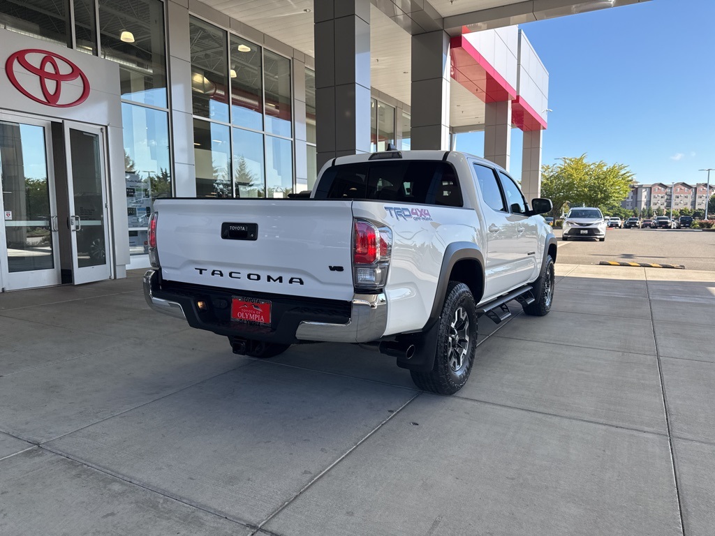 2023 Toyota Tacoma TRD photo 2