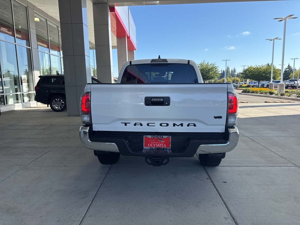2023 Toyota Tacoma TRD photo 4
