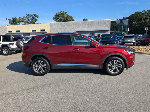 2022 Buick Envision Essence photo 3