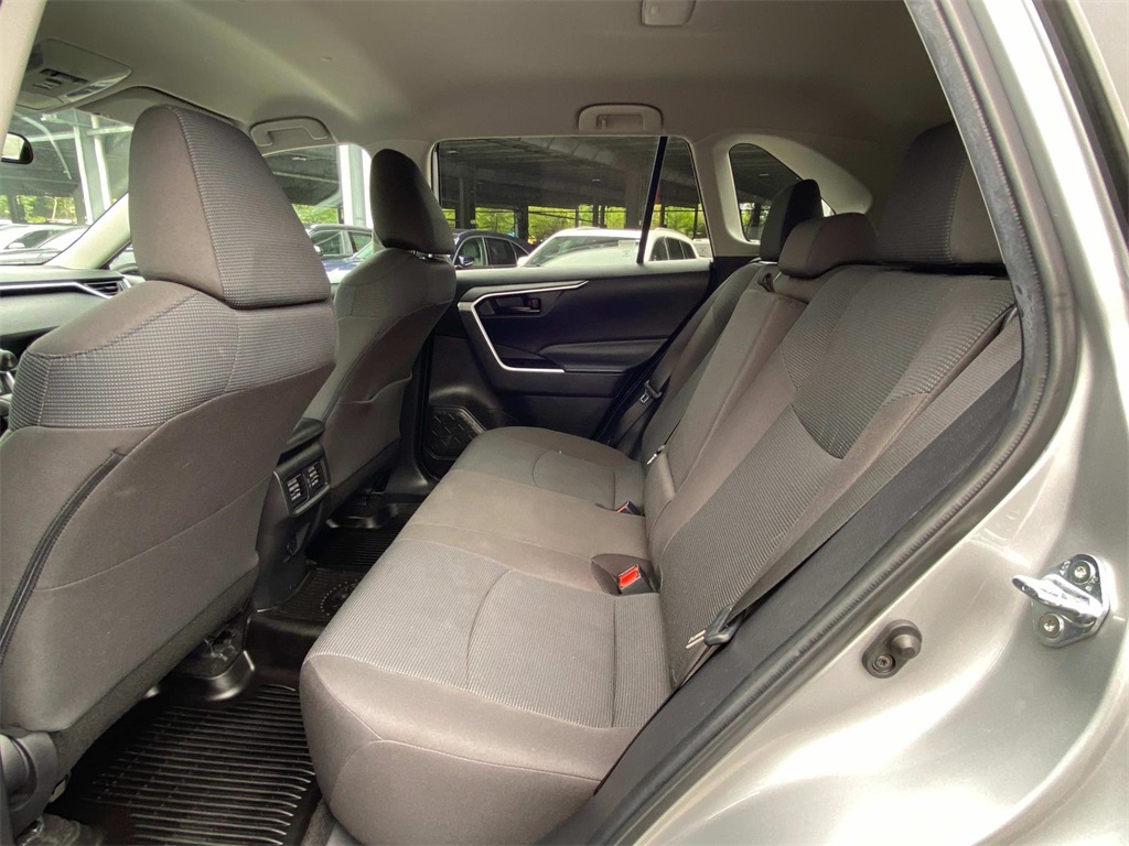 2022 Silver Sky Metallic Toyota RAV4 LE AWD SUV