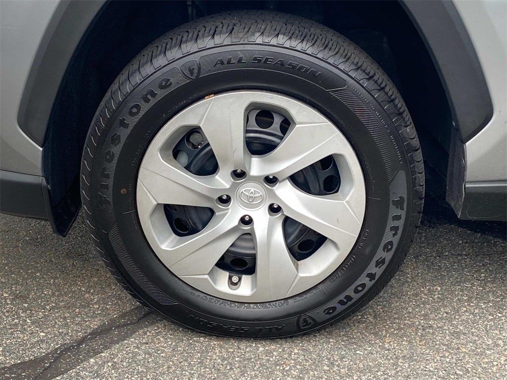2022 Silver Sky Metallic Toyota RAV4 LE AWD SUV