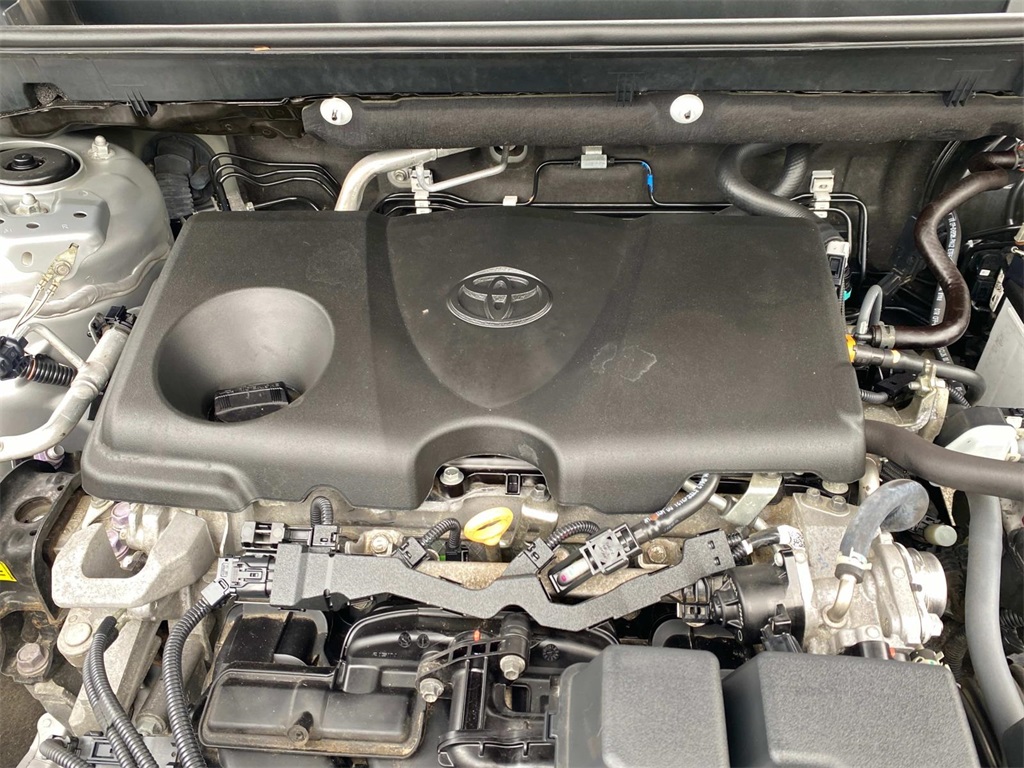 2022 Silver Sky Metallic Toyota RAV4 LE AWD SUV