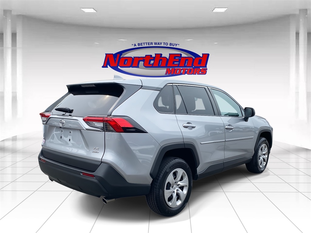 2022 Silver Sky Metallic Toyota RAV4 LE AWD SUV