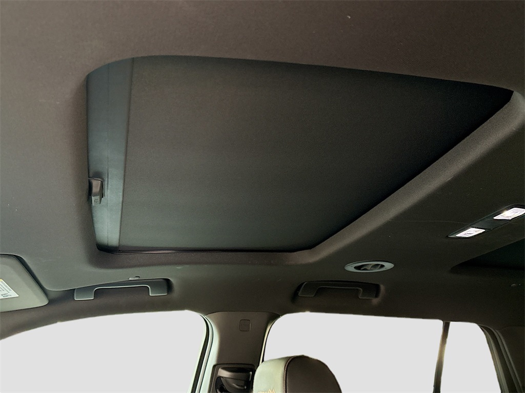 2023 Chevrolet Traverse High Country photo 22