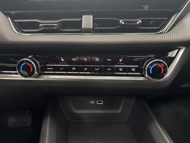 new 2026 Chevrolet Equinox car, priced at $36,385