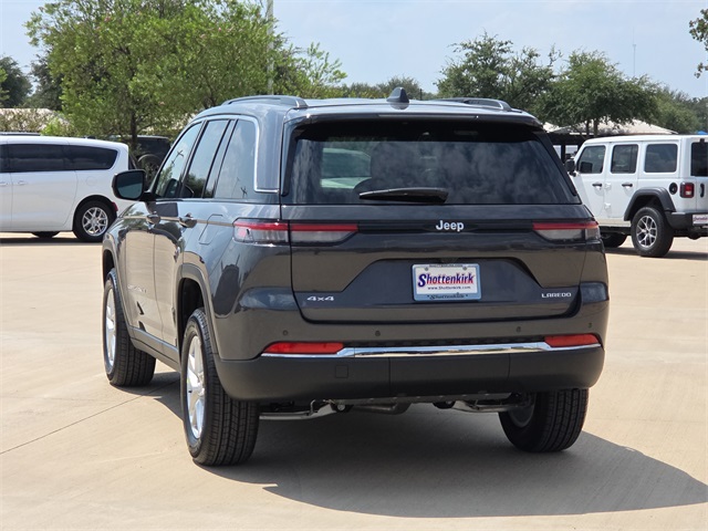 2025 Jeep Grand Cherokee Laredo Altitude photo 5