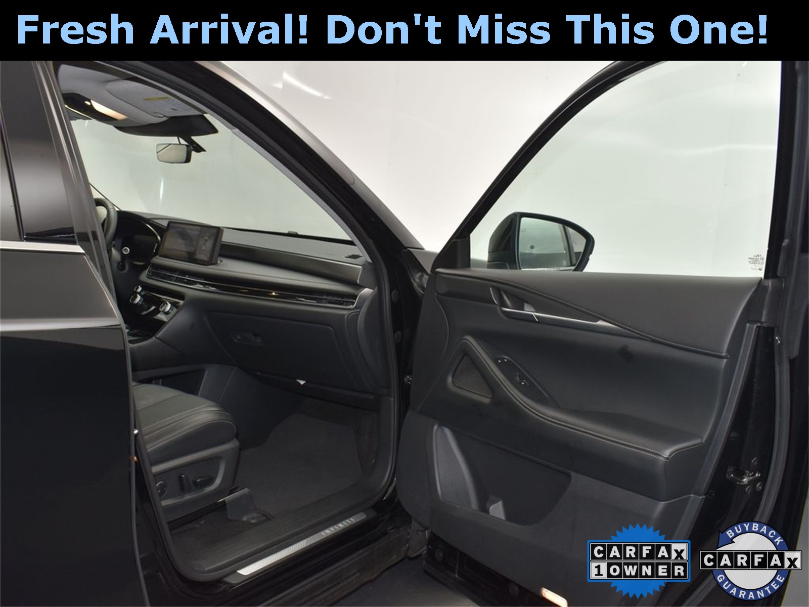 2024 Mineral Black INFINITI QX60 LUXE FWD SUV