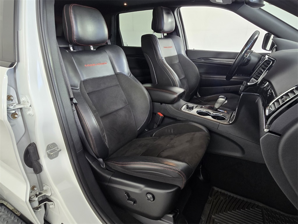 used 2021 Jeep Grand Cherokee car, priced at $18,900