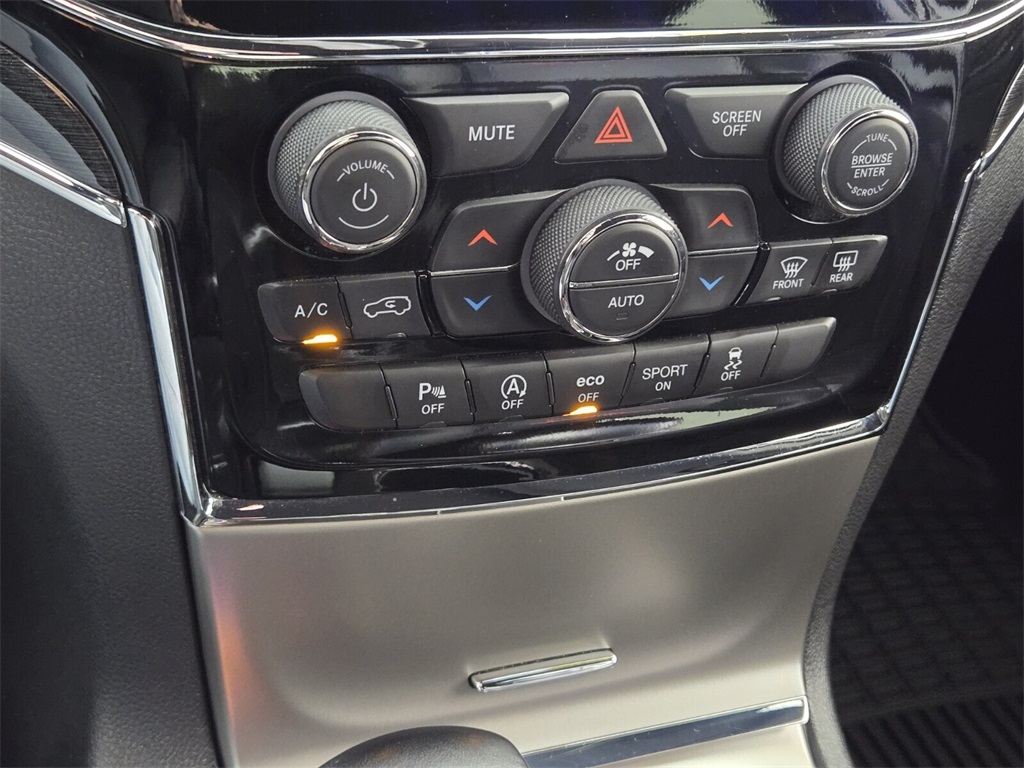 used 2021 Jeep Grand Cherokee car, priced at $18,900