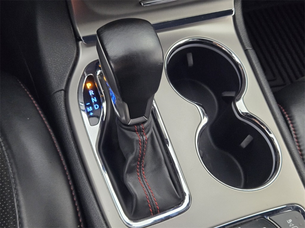 used 2021 Jeep Grand Cherokee car, priced at $18,900