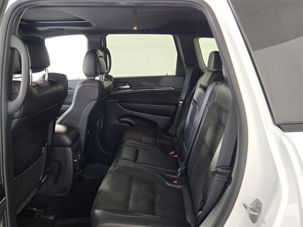 used 2021 Jeep Grand Cherokee car, priced at $18,900