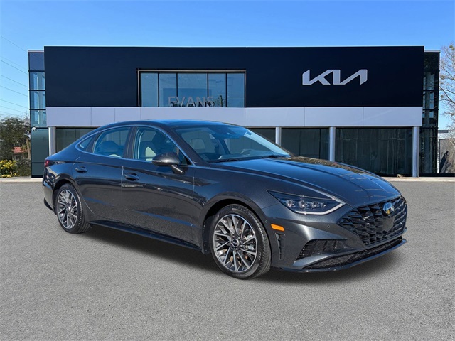 2023 Hyundai Sonata Limited's photo