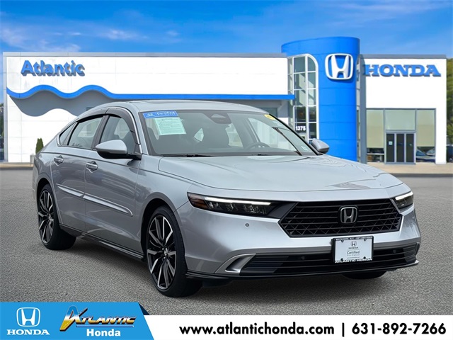 2024 Honda Accord Hybrid Touring's photo