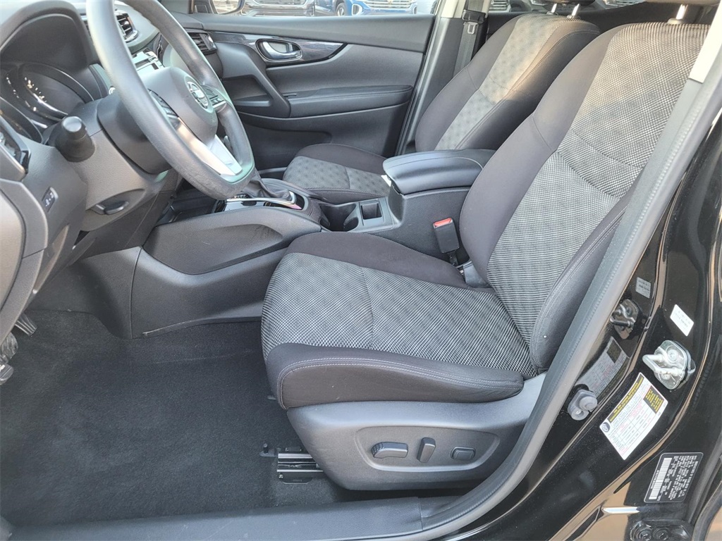 used 2020 Nissan Rogue Sport car, priced at $13,900