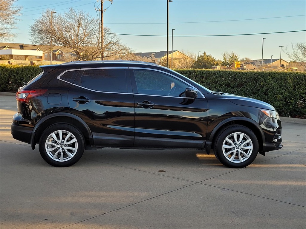 used 2020 Nissan Rogue Sport car, priced at $13,900