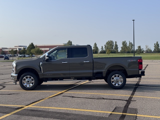 2026 Ford F-350 Super Duty Lariat
