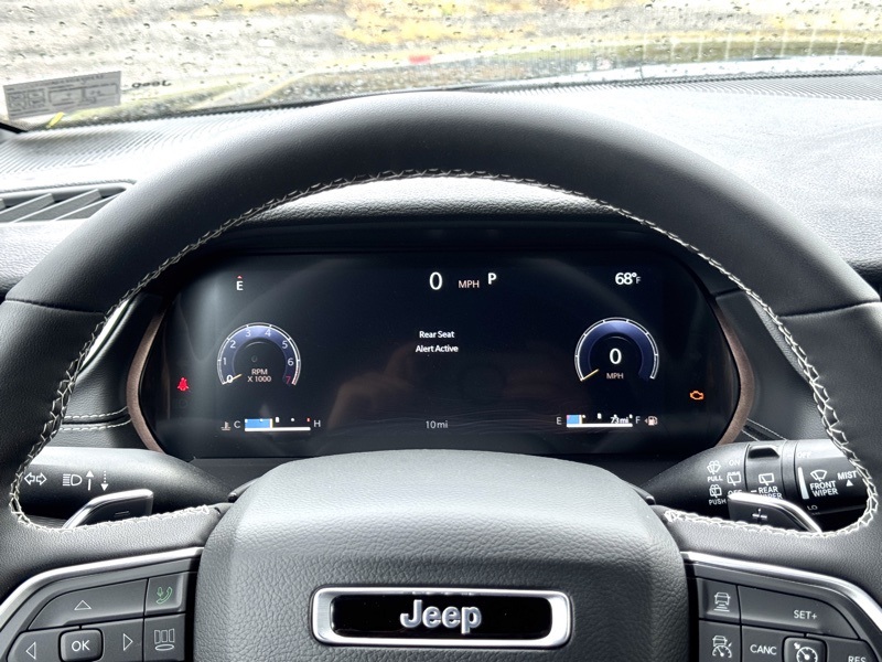 2025 Jeep Grand Cherokee Laredo X photo 13