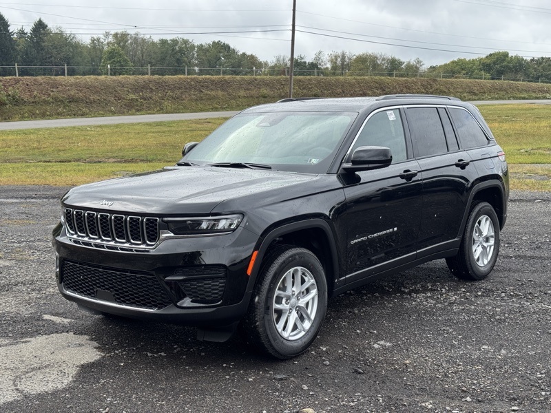 2025 Jeep Grand Cherokee Laredo X photo 6
