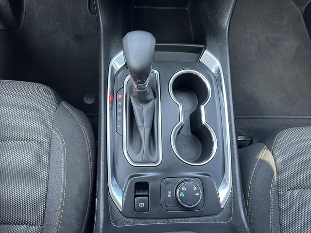 2021 Graphite Metallic Chevrolet Traverse LT AWD SUV