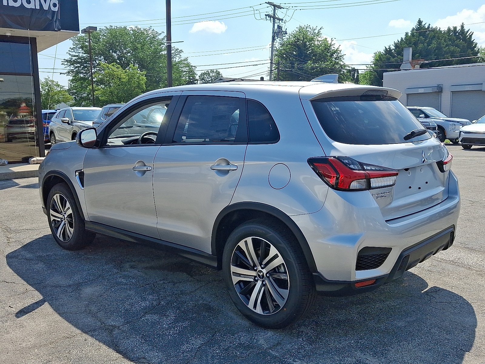 2025 Mitsubishi Outlander Sport SE photo 4