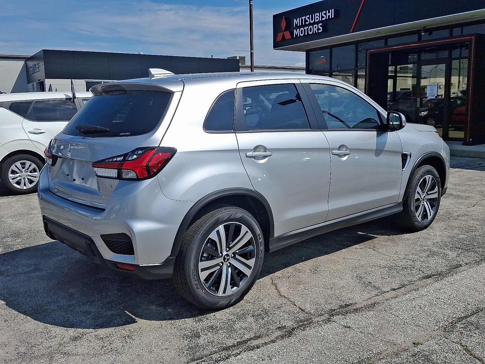 2025 Mitsubishi Outlander Sport SE photo 6