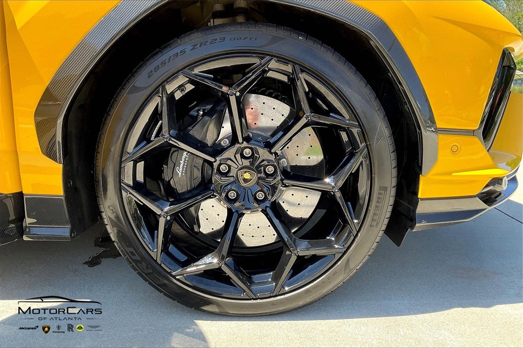 2023 Giallo Midas Lamborghini Urus Performante AWD SUV