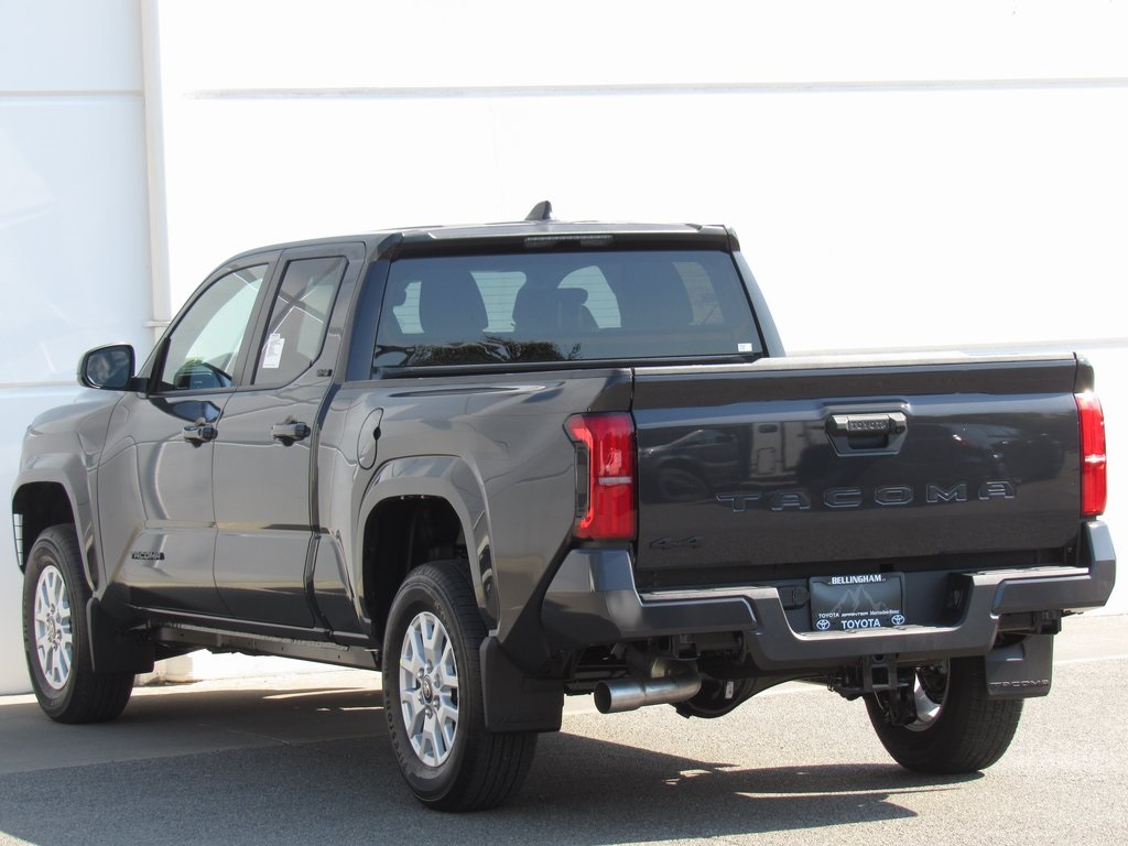 2025 Toyota Tacoma SR5 Double Cab photo 4