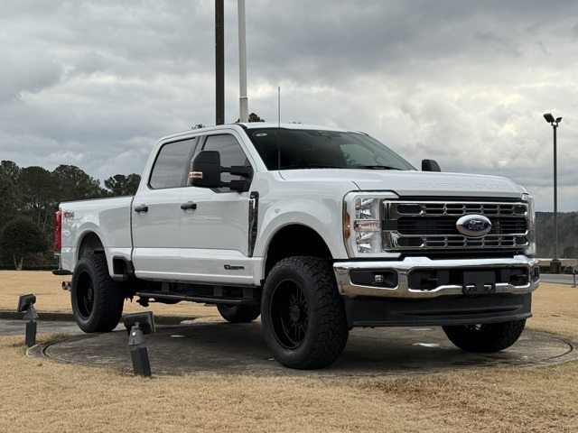 2024 Ford F-250 Super Duty XLT's photo