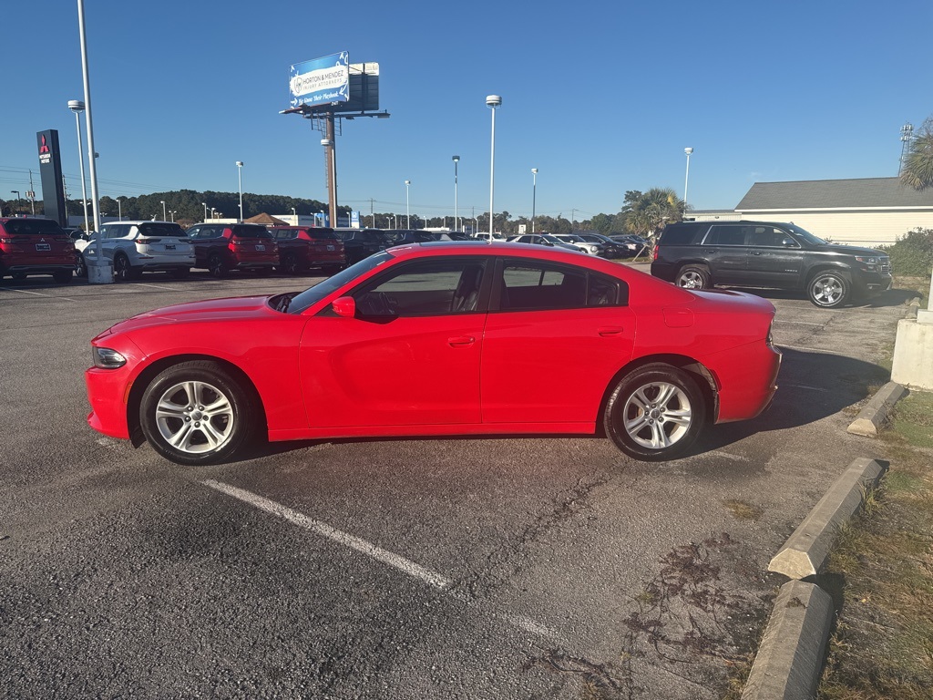 2020 Dodge Charger SXT photo 4
