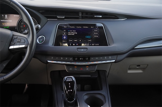 2022 Cadillac XT4 Premium Luxury photo 11