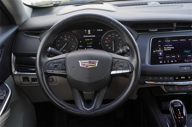 2022 Cadillac XT4 Premium Luxury photo 13