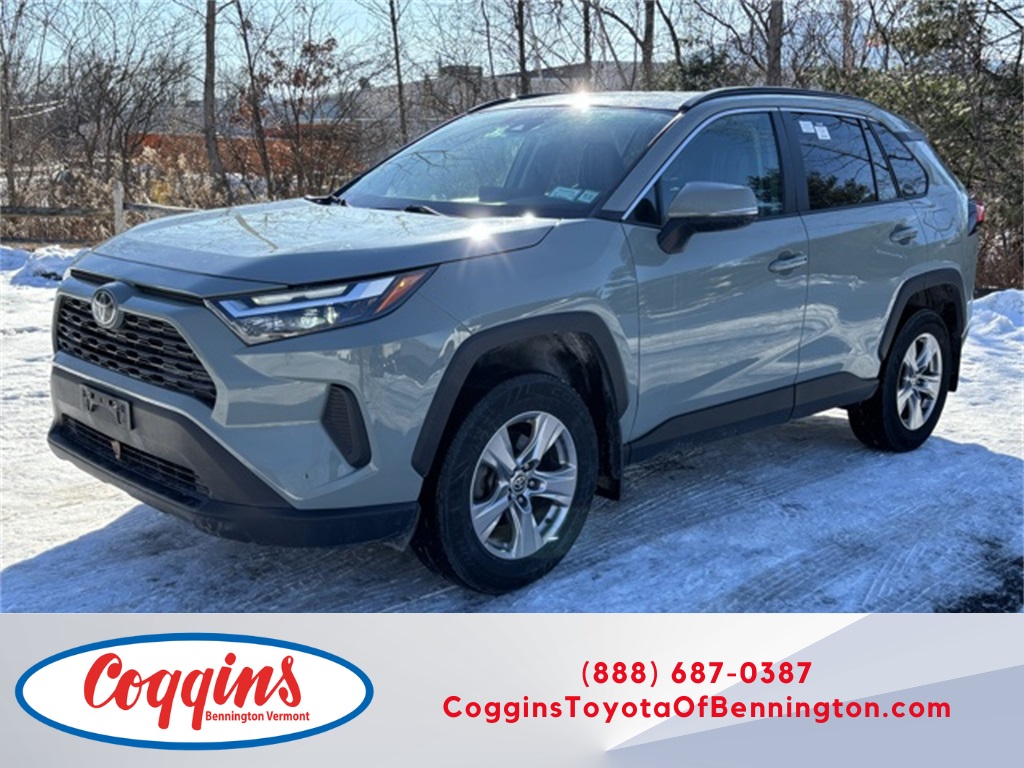 2022 Toyota RAV4 XLE's photo