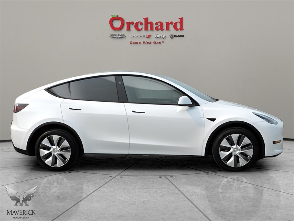 2023 White Tesla Model Y Long Range AWD SUV