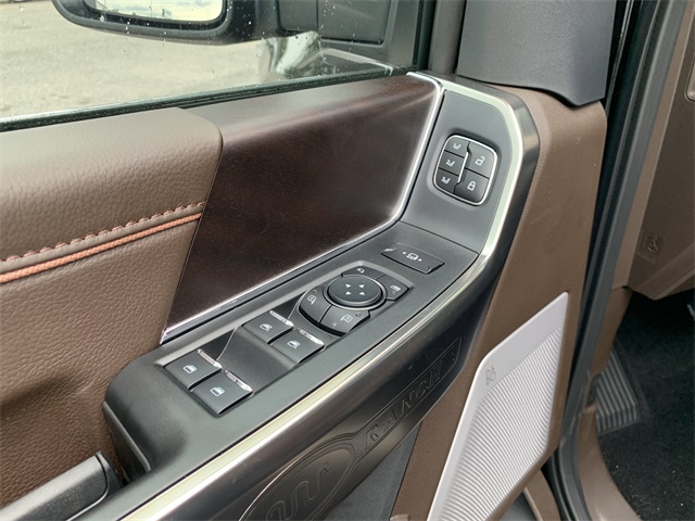2025 Agate Black Metallic Ford F-150 King Ranch 4X4 Truck