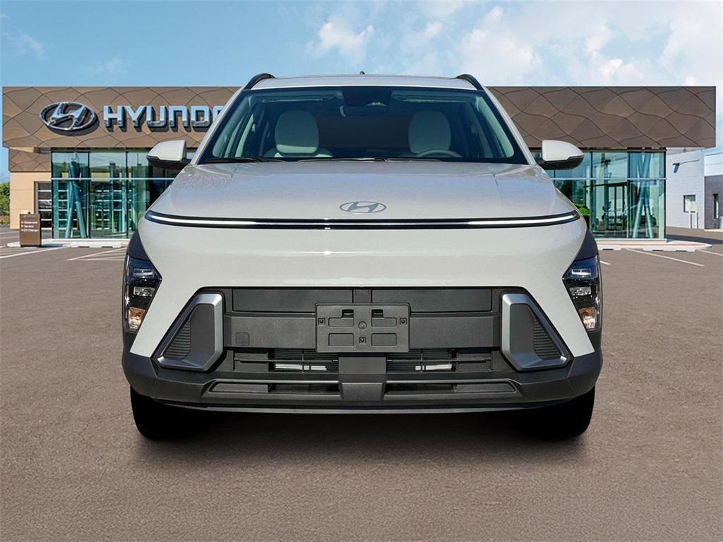 2025 Hyundai Kona SEL photo 11