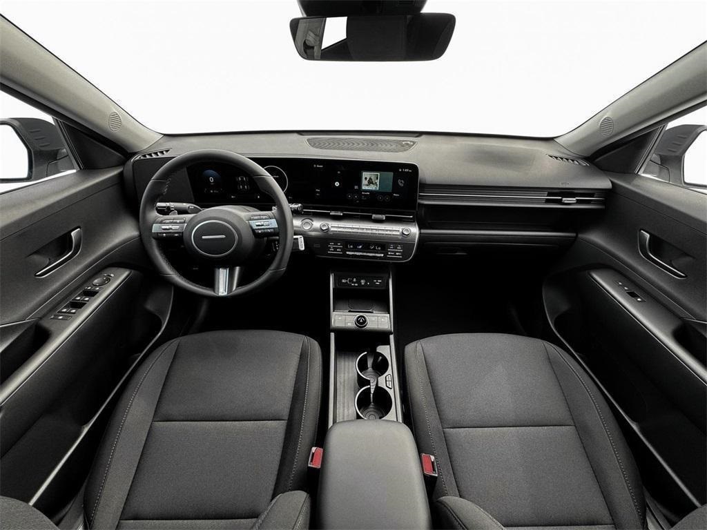 2025 Hyundai Kona SEL photo 12