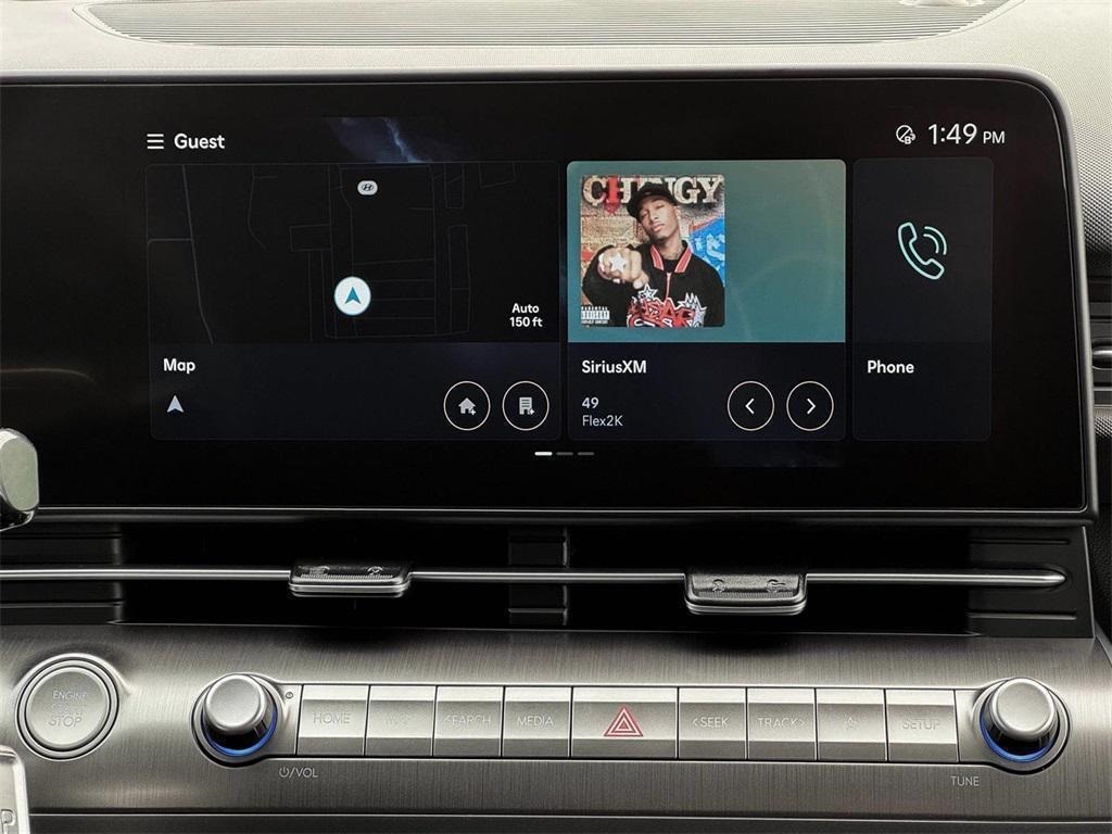 2025 Hyundai Kona SEL photo 18