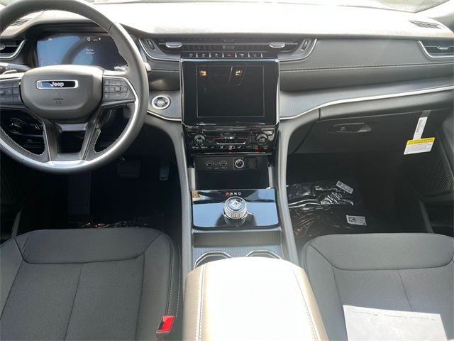 new 2025 Jeep Grand Cherokee L car, priced at $39,402