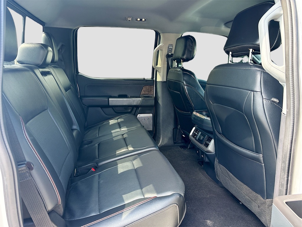 2023 Ford F-150 Lariat photo 26