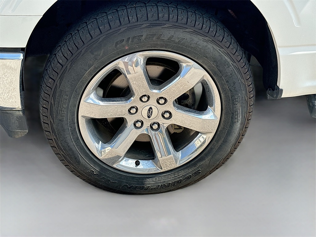 2023 Ford F-150 Lariat photo 29