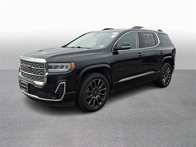2023 GMC Acadia Denali's photo