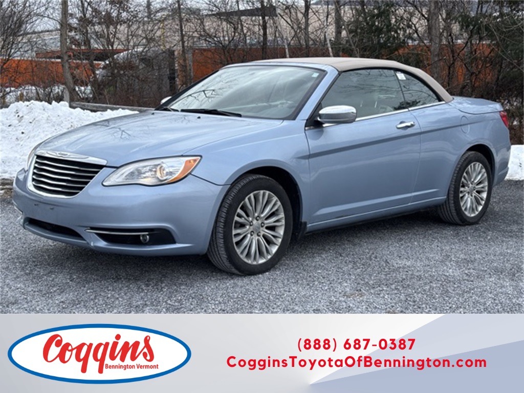 2014 Chrysler 200 Limited's photo