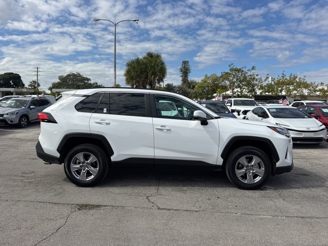 Used 2025 Toyota RAV4 XLE with VIN 2T3W1RFV8SC332332 for sale in Kansas City