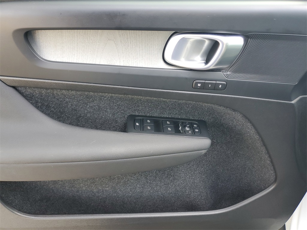 used 2025 Volvo XC40 car, priced at $27,895