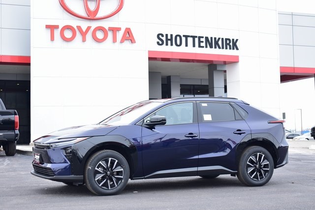 2026 Toyota bZ XLE's photo