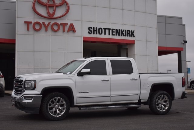 2017 GMC Sierra 1500 SLT's photo