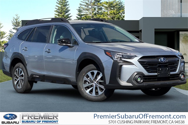 2025 Subaru Outback Premium's photo