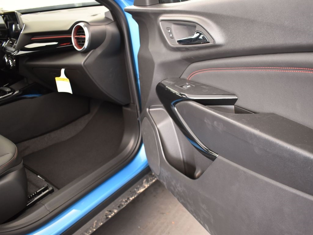 2025 Marina Blue Chevrolet Trax 2RS FWD SUV